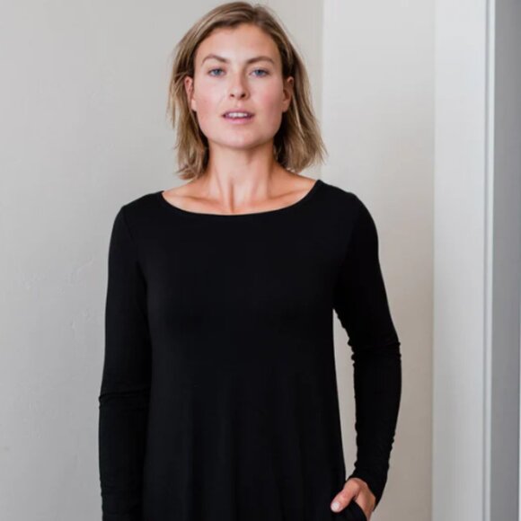Yala Dresses & Skirts - Yala Mia Long Sleeve A-line Bamboo Dress Black with Pockets